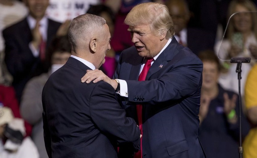 Donald Trump avec le nouveau chef du Pentagone, James Mattis. D. R
